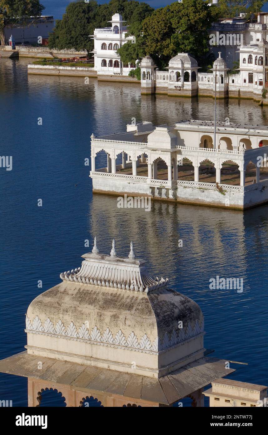 Vista sul lago Pichola,Udaipur, Rajasthan, India Foto Stock