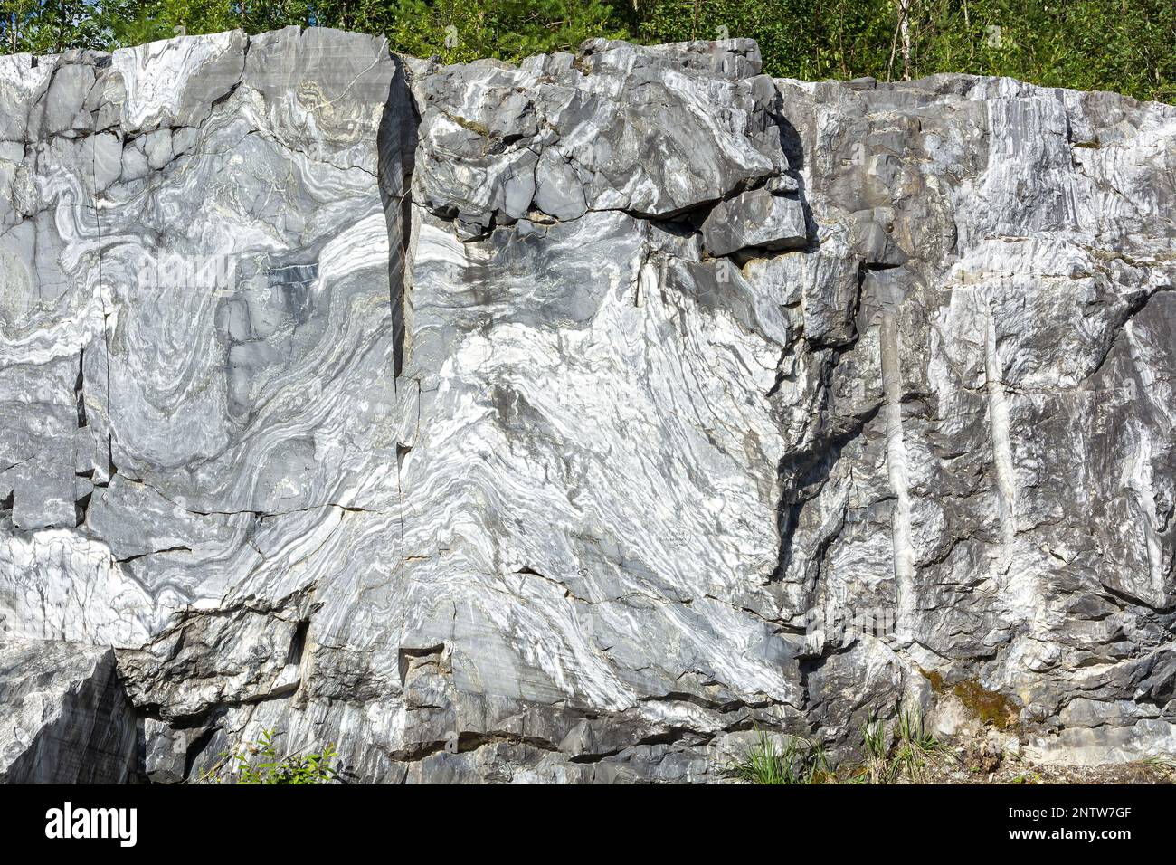 Repubblica di Karelia, Russia-5 agosto 2022: Cava di marmo italiana, Parco del Monte Ruskeala, Repubblica di Karelia, Russia Foto Stock