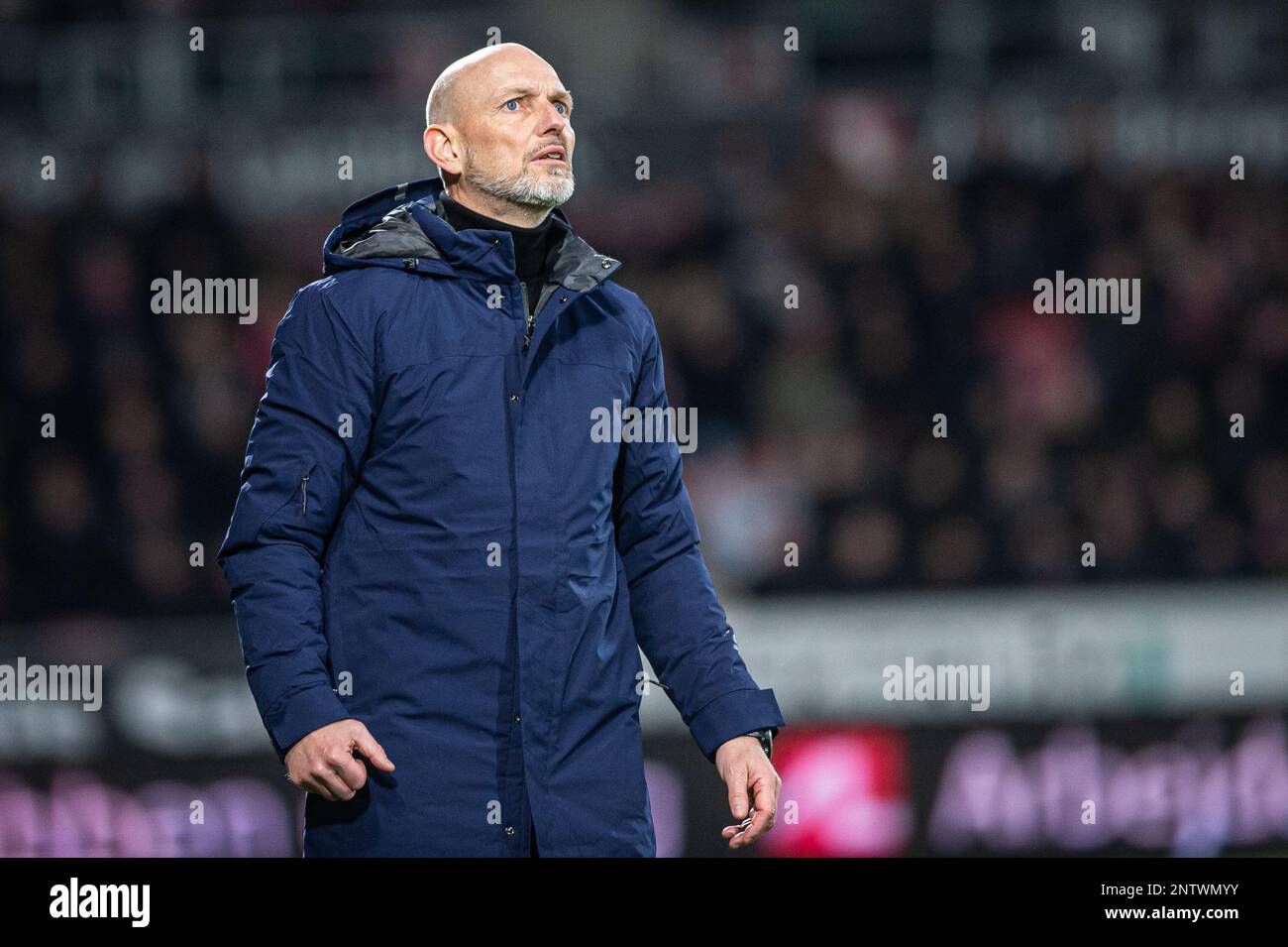 Herning, Danimarca. 27th Feb, 2023. Allenatore capo Jesper Sorensen di Broendby SE visto durante la Superliga match 3F tra FC Midtjylland e Broendby SE alla MCH Arena di Herning. (Photo Credit: Gonzales Photo/Alamy Live News Foto Stock