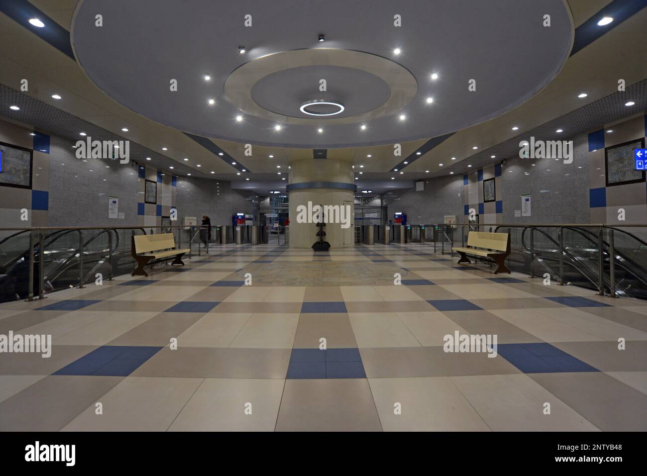 Stazione della Medical University sulla linea 3 della metropolitana Sofia, Bulgaria Foto Stock