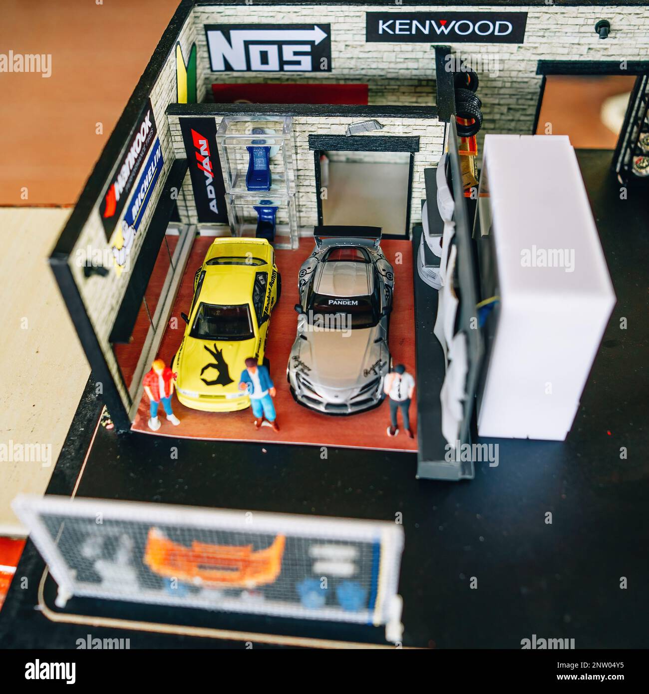 Auto modello su misura in un laboratorio di Hot Wheels, diorama made in Malaysia. Foto Stock