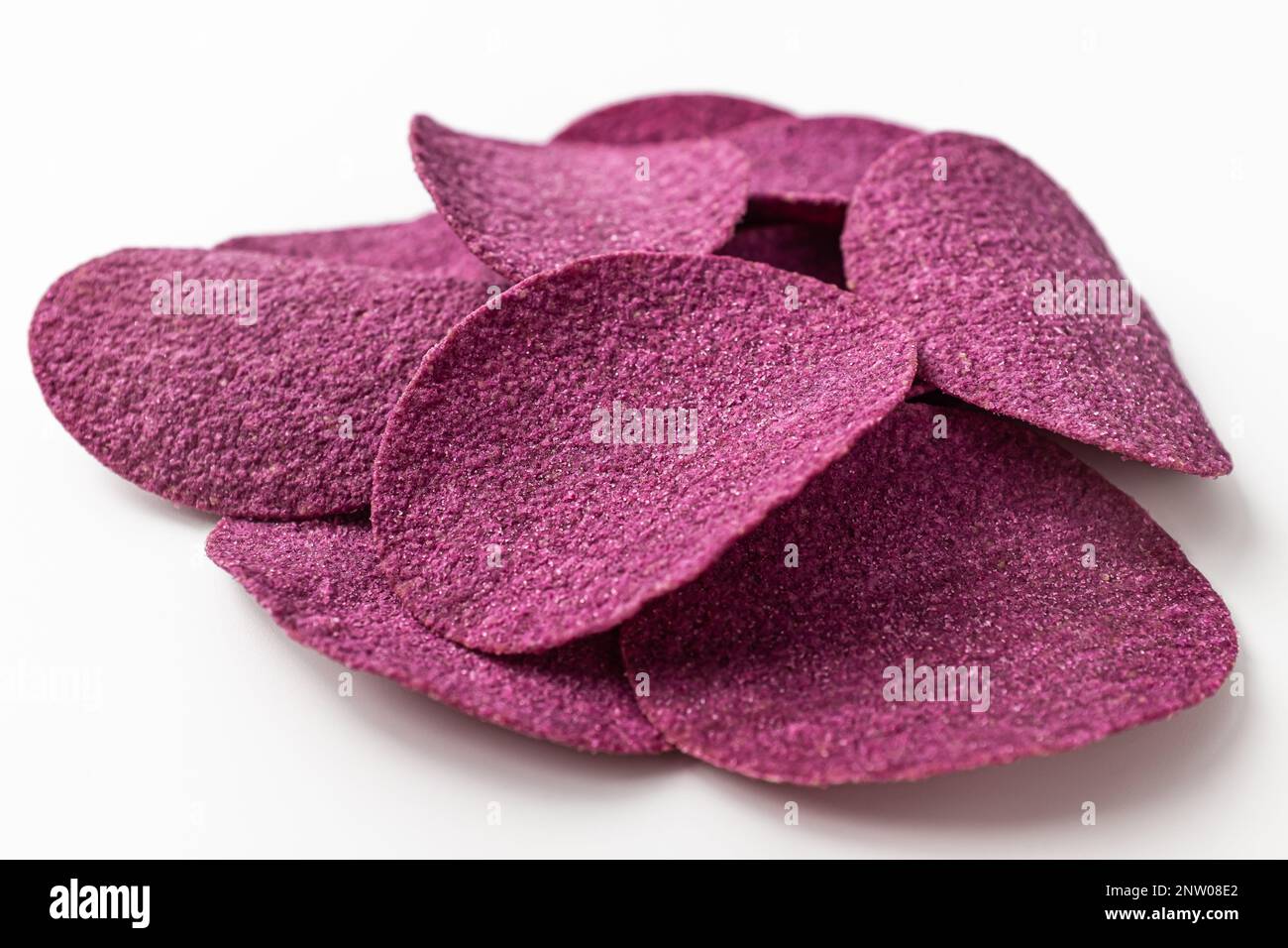 spuntino di patate dolci viola. cibo al gusto di patate dolci. snack dolce e sottile Foto Stock
