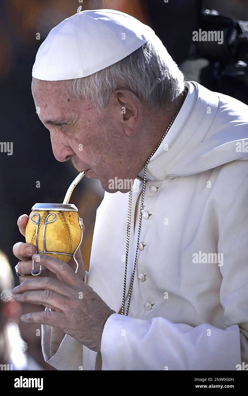 Il 13 marzo 2023 segna 10 anni di Pontificato per Papa Francesco. Nella foto : Papa Francesco durante un'udienza generale settimanale in Piazza San Pietro in Vaticano. Il 12 ottobre 2016 Foto Stock