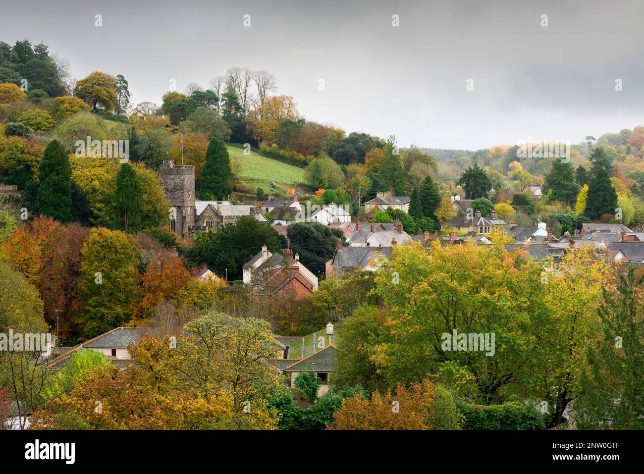 La città di Dulverton nella Valle di Barle, Exmoor National Park, Somerset, Inghilterra. Foto Stock