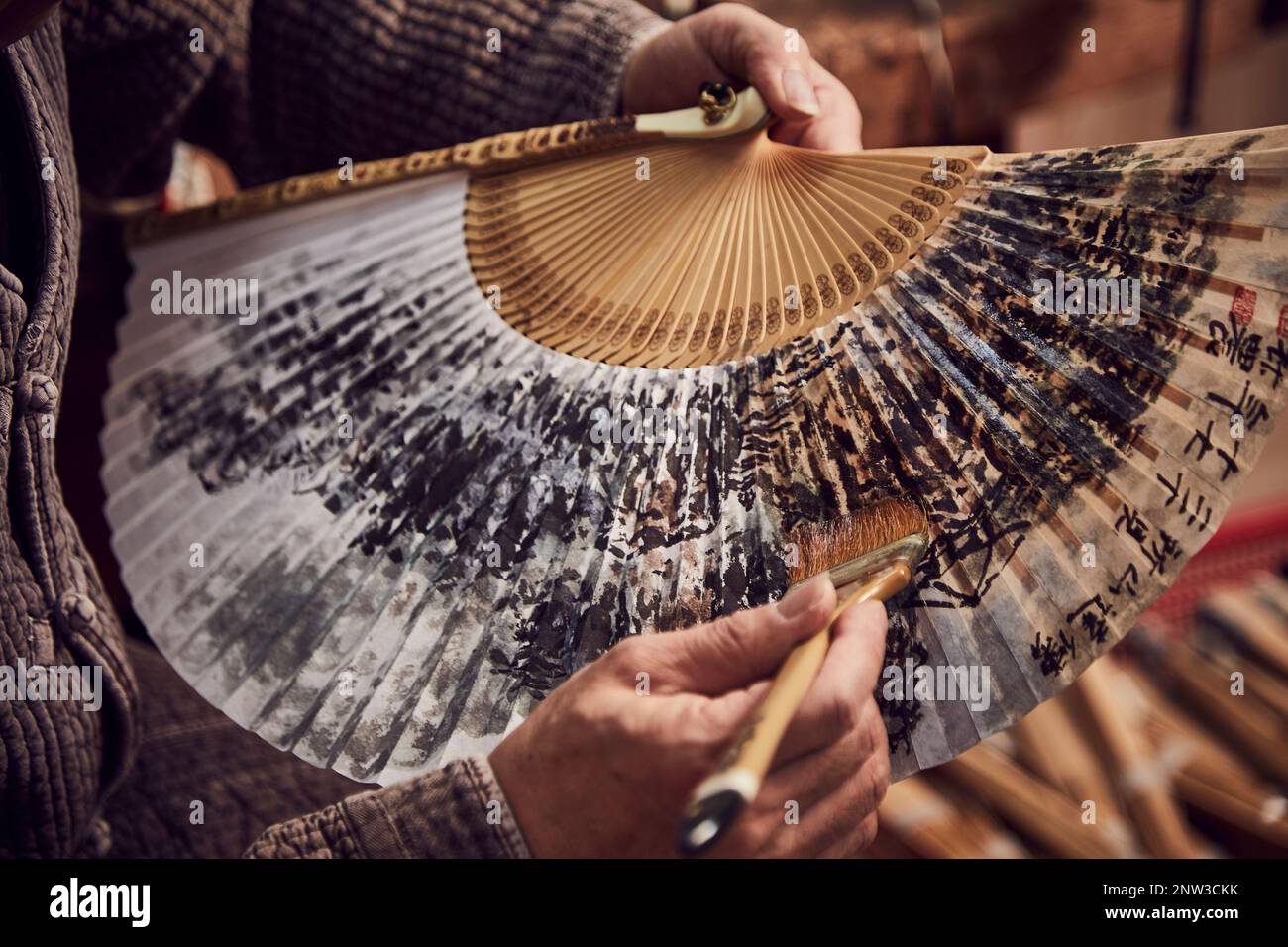 Hanji, carta tradizionale coreana, carta hanji fan fatto a mano da gelso, artigiano Foto Stock