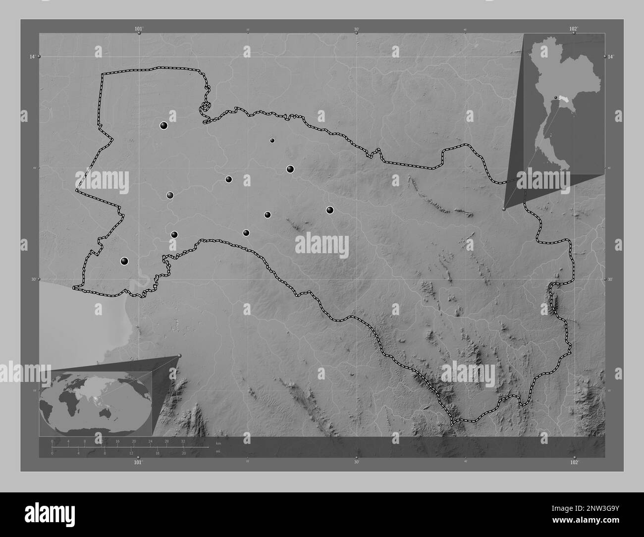 Chachoengsao, provincia della Thailandia. Mappa in scala di grigi con laghi e fiumi. Posizioni delle principali città della regione. Posizione ausiliaria ad angolo Foto Stock