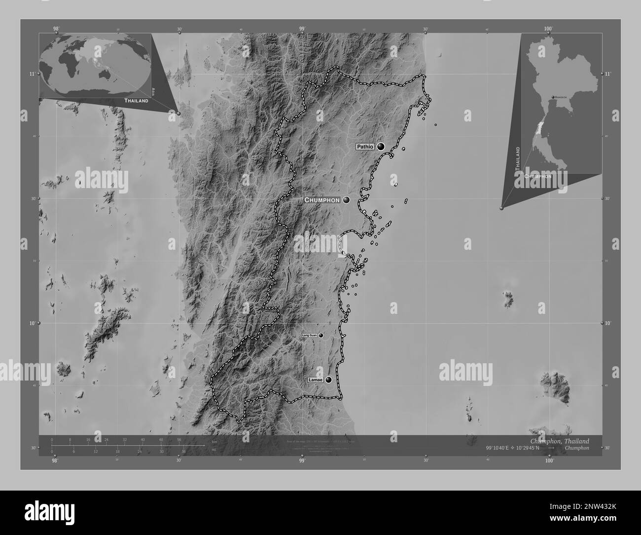 Chumphon, provincia della Thailandia. Mappa in scala di grigi con laghi e fiumi. Località e nomi delle principali città della regione. Pos. Ausiliario angolo Foto Stock