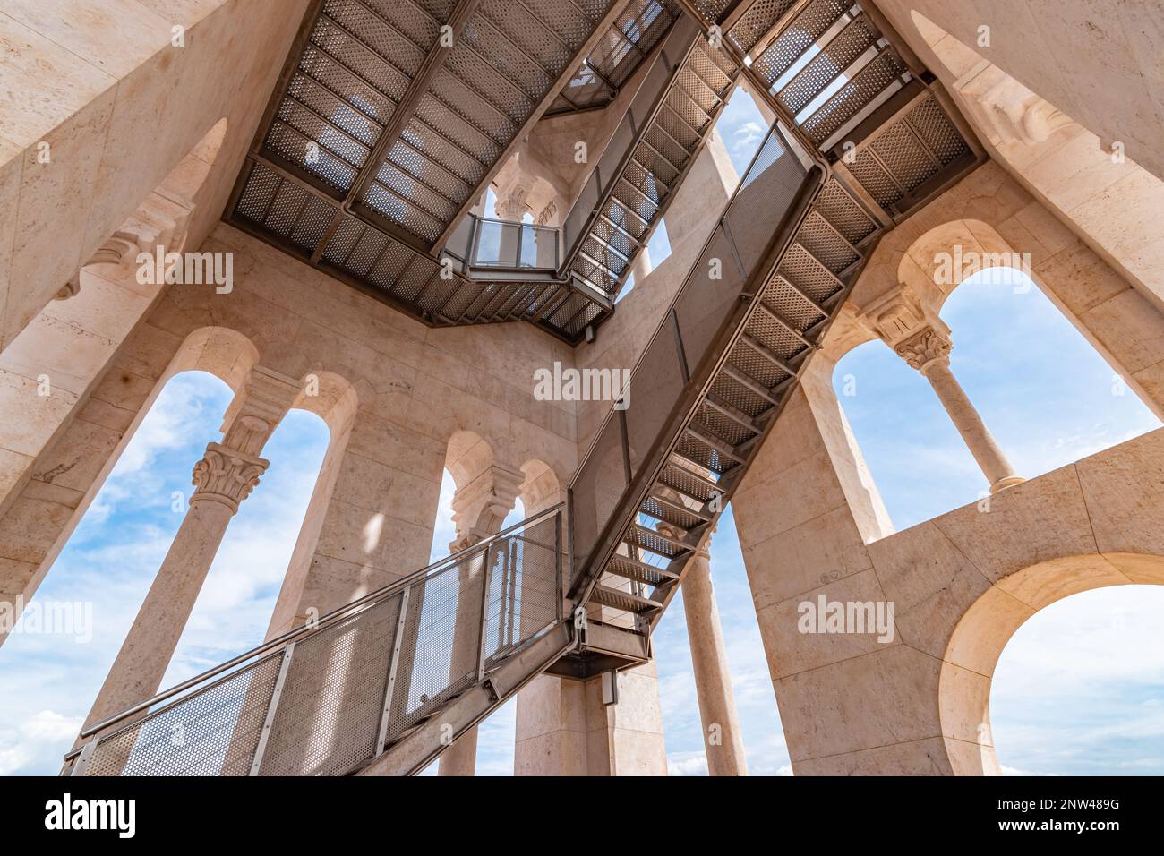 Architettura e scala del Campanile di San Domnio a Spalato, Croazia. Foto Stock