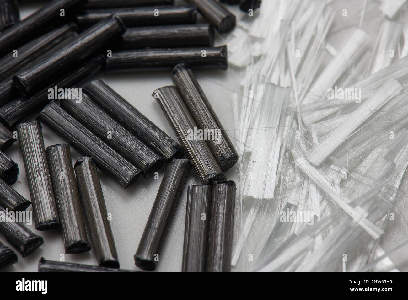 resine polimeriche plastiche lunghe in fibra di vetro con fibra di vetro pura Foto Stock