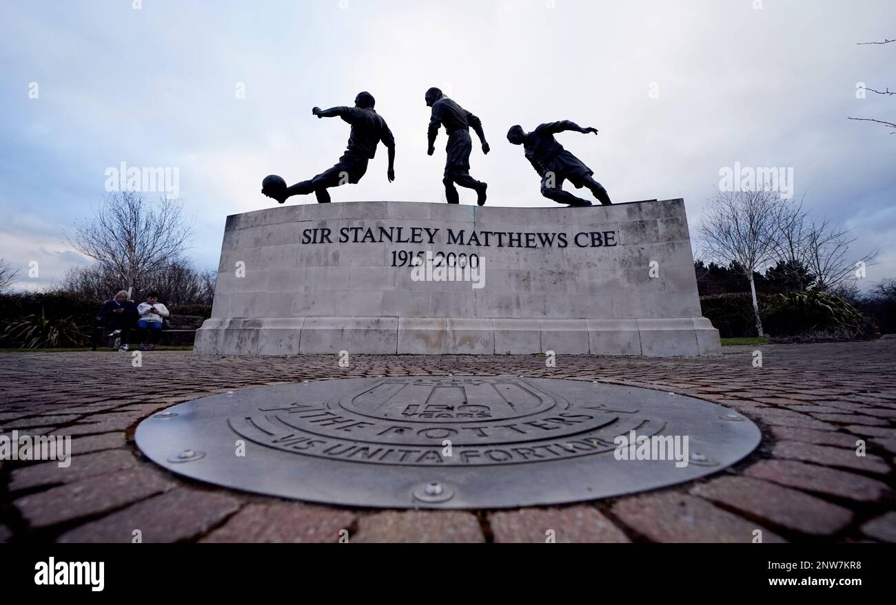 Stoke, Inghilterra, 28th febbraio 2023. Una vista generale della statua di Sir Stanley Matthews prima della partita della fa Cup al Bet365 Stadium, Stoke. Il credito di immagine dovrebbe essere: Andrew Yates / Sportimage Foto Stock