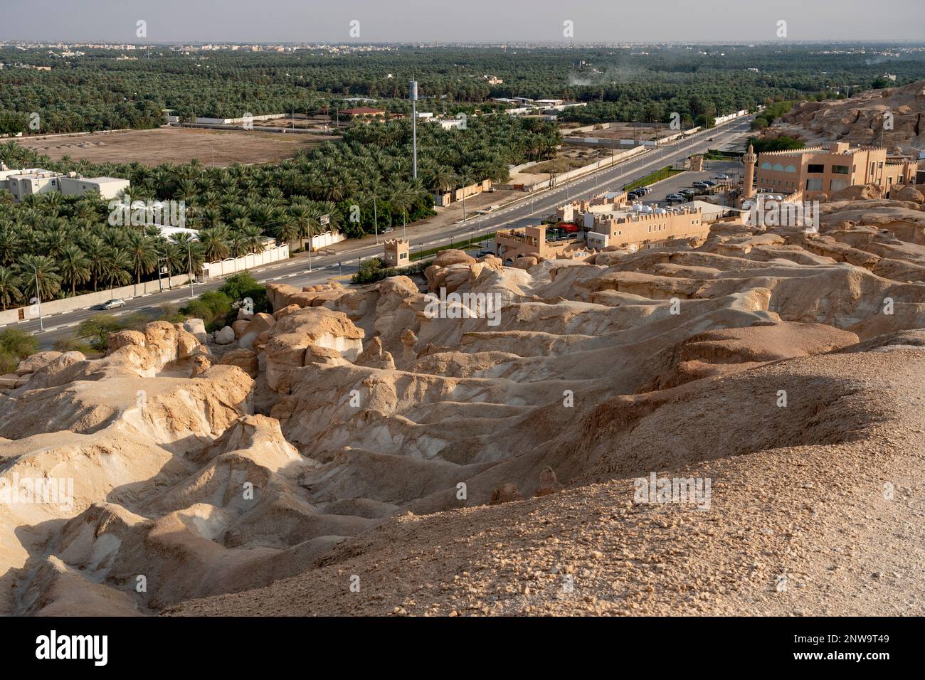 Al Qarah Mountain, luogo bello e storico per visitare e fare un trekking, Arabia Saudita, 19 gennaio 2022. (Foto CTK/Ondrej Zaruba) Foto Stock