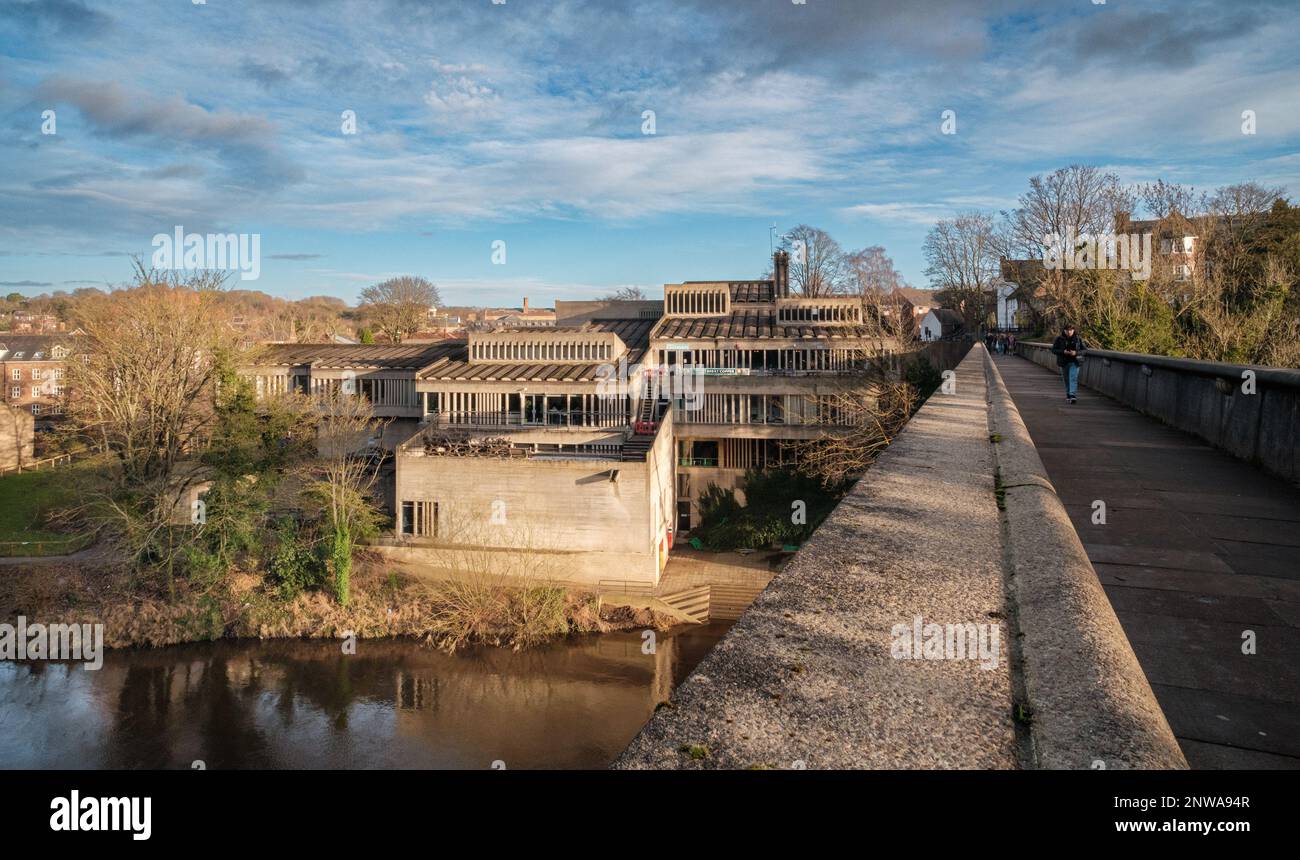 Dunelm House un esempio degli anni sessanta brutalist architecture questo edificio in cemento serve come unione degli allievi di Università di Durham Foto Stock