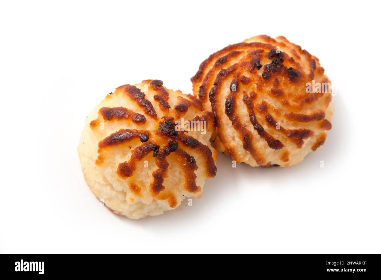 Vari tipi di turron, mazapan, mantecados y polvorones.Typical dolci spagnoli di Natale. Foto Stock