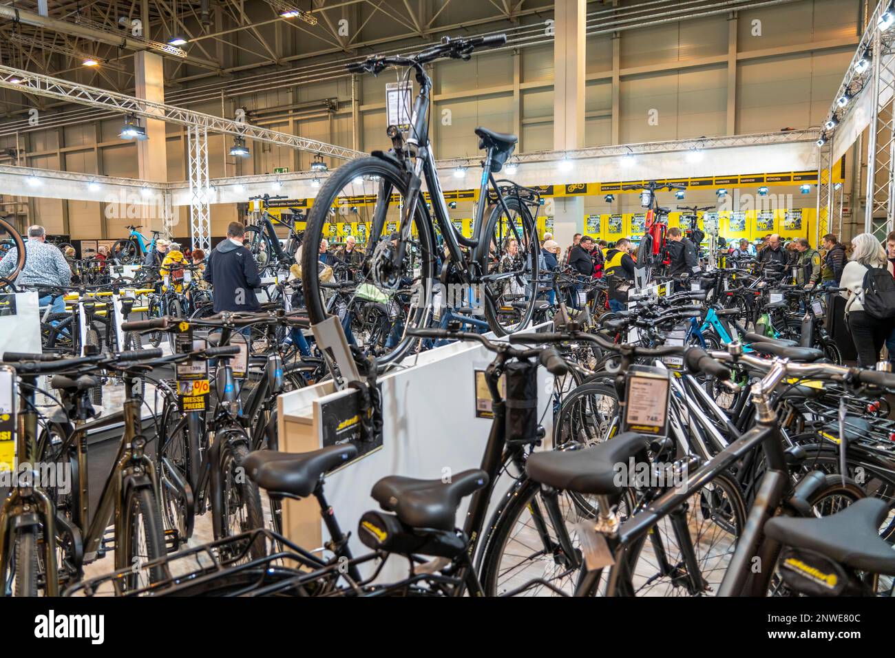 Fahrrad Essen, fiera pubblica nelle sale di Messe Essen, rivenditori e produttori mostrano tutto su biciclette, e-bike, accessori, NRW, Germania, Foto Stock