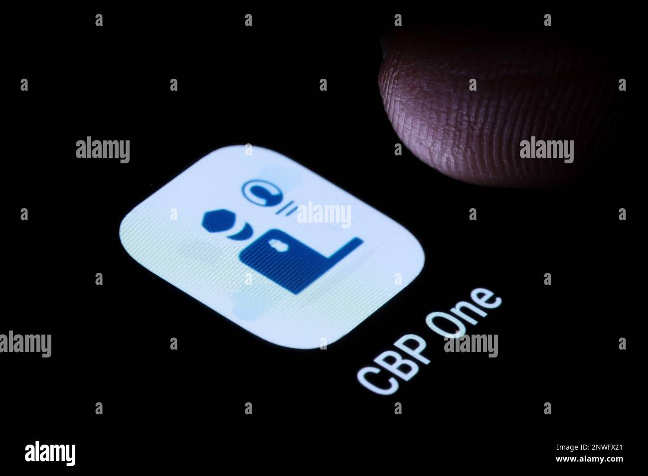 App CBP ONE visualizzata sullo schermo dello smartphone. STATI UNITI Applicazione Dogana e protezione delle frontiere. Portale ufficiale degli Stati Uniti Dipartimento di sicurezza interna. Stafford, Foto Stock