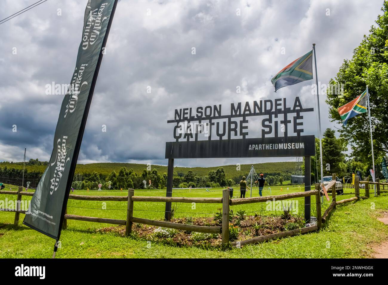 Nelson Mandela luogo di cattura, statua in acciaio in Howick midlands KwaZulu Natal Foto Stock