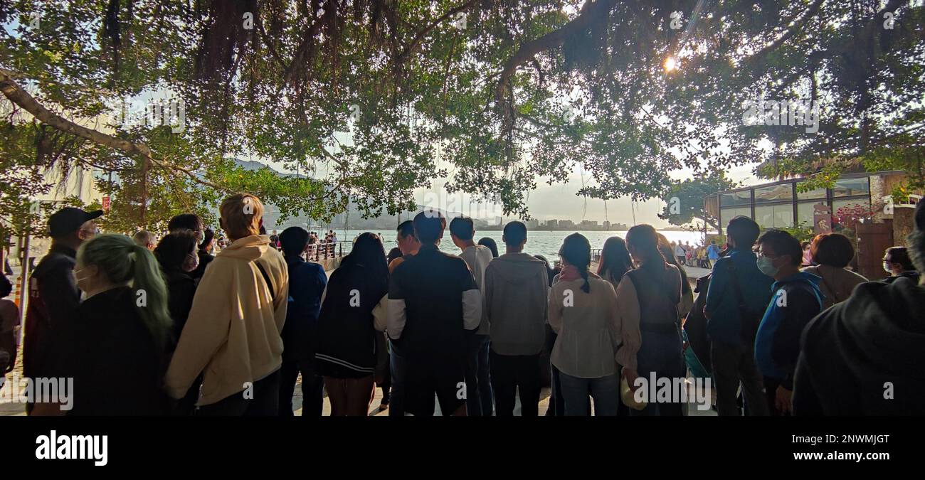 Danshui, Bali New Taipei City - 28 febbraio 2023 : bellissimo tramonto sul fiume Danshui, Bali, Taiwan Foto Stock