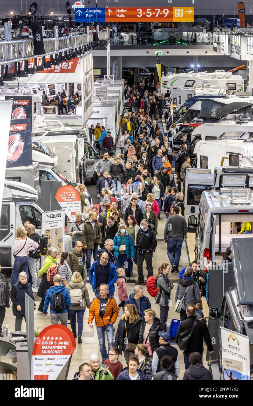 CMT Travel, 1600 espositori provenienti da circa 100 paesi presentano destinazioni di viaggio e nuove tendenze nel settore del caravanning, secondo Foto Stock