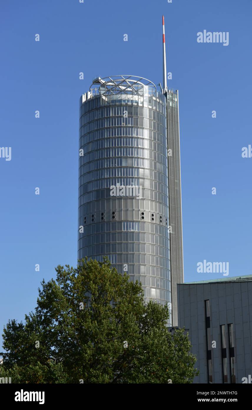 RWE Tower, Opernplatz, Essen, Renania settentrionale-Vestfalia, Germania Foto Stock