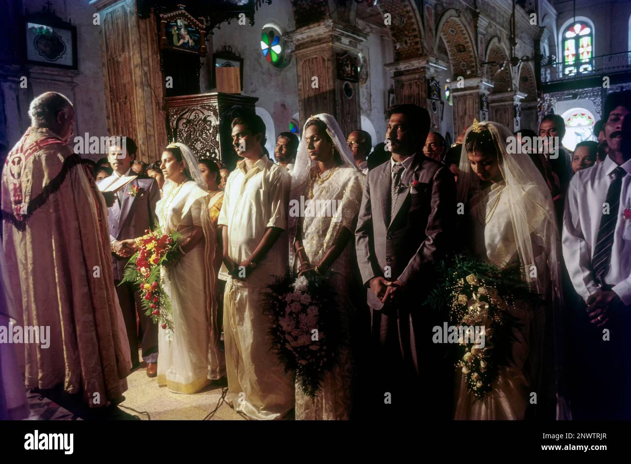Matrimonio dei cattolici a santa cruz Baslica, Fort kochi, Kerala, India, Asia Foto Stock