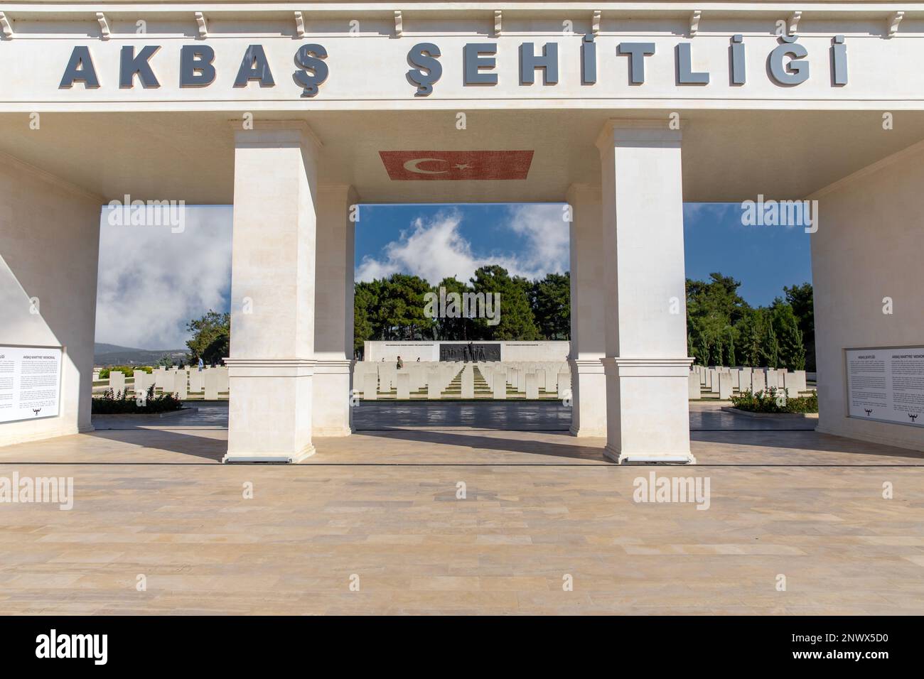 Canakkale, Turchia, 26 settembre 2021: Uno dei monumenti e cimiteri del martire dell'esercito turco a Gelibolu, Canakkale, (Akbaş Şehitliği) Foto Stock