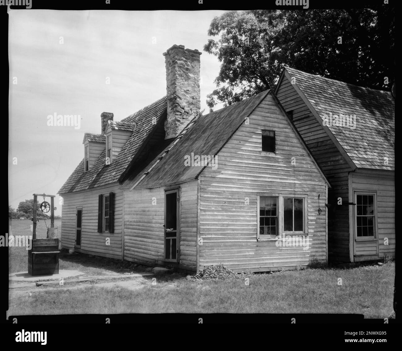 Oak Cottage, Spotsilvania County, Virginia. Carnegie Survey of the Architecture of the South. Stati Uniti Virginia Spotsilvania County, Wells, annessi, edifici di legno. Foto Stock