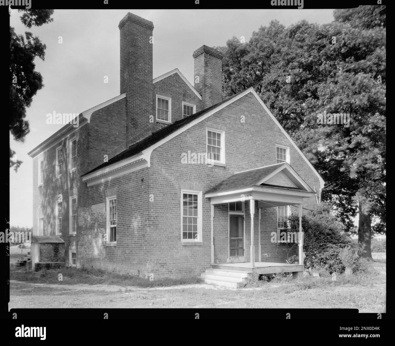 Oakley, Fredericksburg vic., Spotsilvania County, Virginia. Carnegie Survey of the Architecture of the South. Stati Uniti Virginia Spotsilvania County Fredericksburg, Porches, Chimneys, Gables, Houses, Muratura. Foto Stock