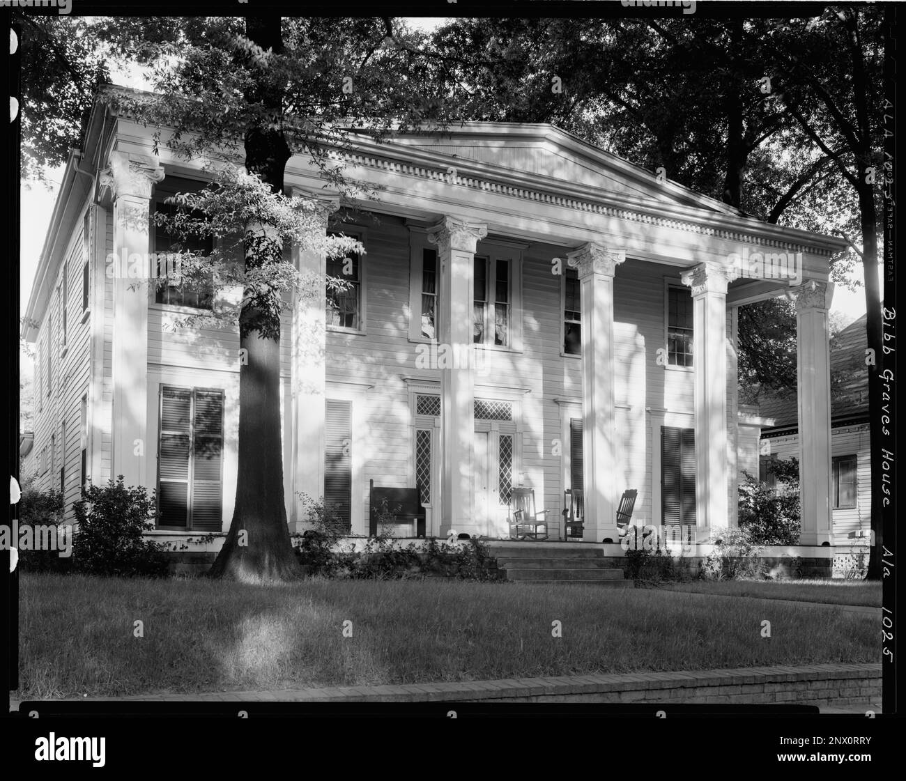 Bibb Graves House, 511 S. McDonough at High St., Montgomery, Montgomery County, Alabama. Carnegie Survey of the Architecture of the South. Stati Uniti, Alabama, Contea di Montgomery, Montgomery, Houses, Portici, portici, capitelli, colonne . Foto Stock