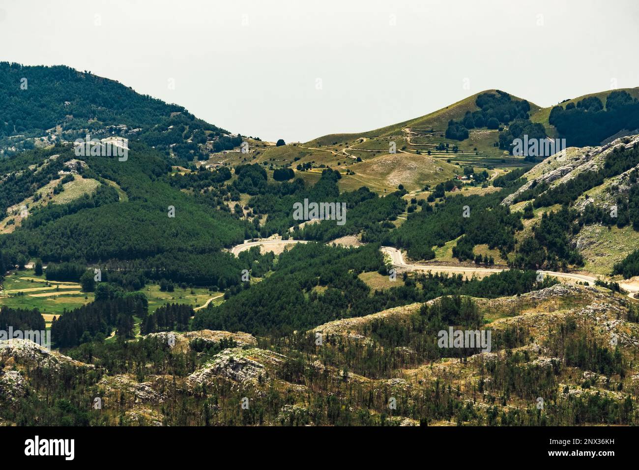 Montenegro. Parco Nazionale di Lovcen. Monte Lovcen. Punto di vista. Popolare attrazione turistica Foto Stock