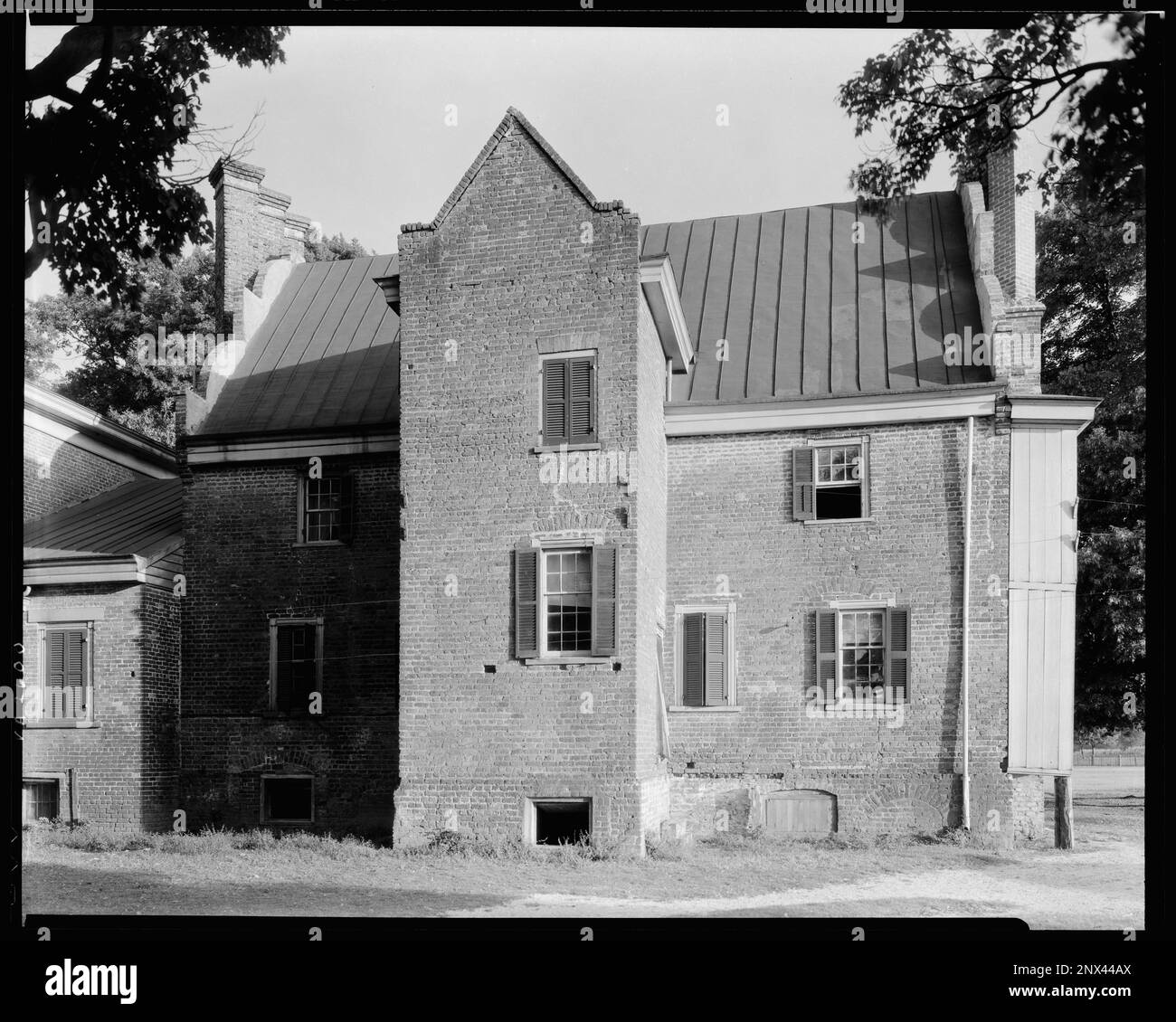 Bacon's Castle, James River vic., Surry County, Virginia. Carnegie Survey of the Architecture of the South. Stati Uniti Virginia Surry County James River vic, Gables, Houses, mattoni. Foto Stock