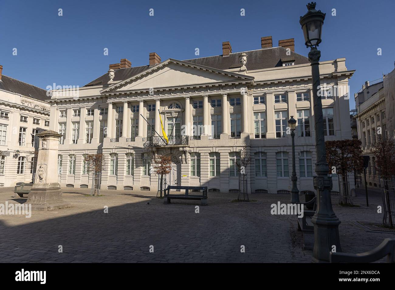 L'immagine mostra la residenza del ministro fiammingo-presidente a Bruxelles, sede di una riunione del governo fiammingo per discutere le nuove norme per ridurre le emissioni di azoto mercoledì 01 marzo 2023. FOTO DI BELGA JAMES ARTHUR GEKIERE Foto Stock