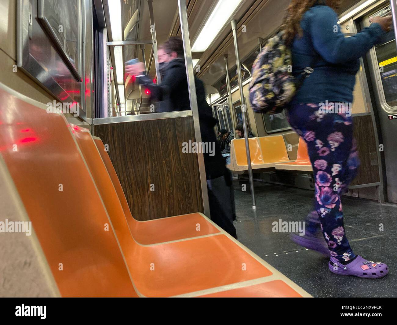 Nave da crociera della metropolitana a New York mercoledì 15 febbraio 2023. (© Frances M. Roberts) Foto Stock