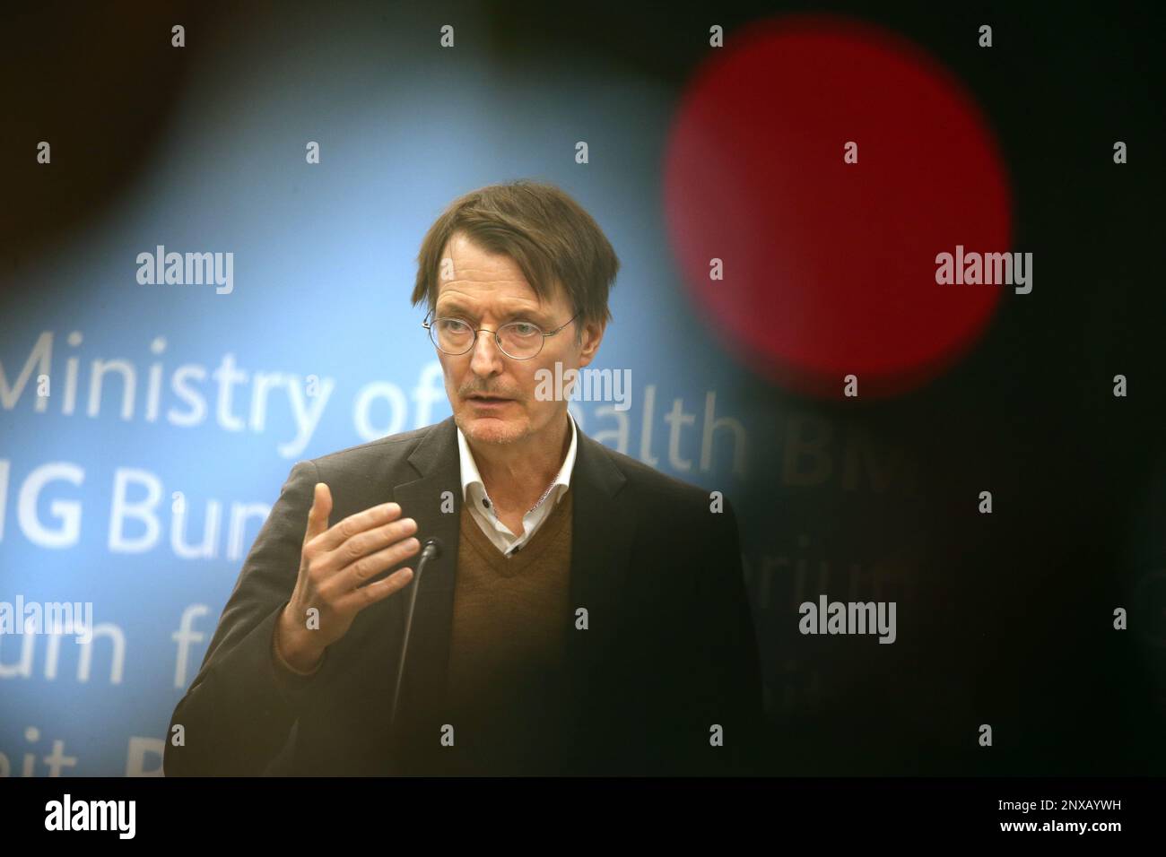 Berlino, Germania. 23rd Feb, 2023. Ministro federale della sanità Karl Lauterbach a Berlino. Credit: Wolfgang Kumm/dpa/Archivbild/dpa/Alamy Live News Foto Stock