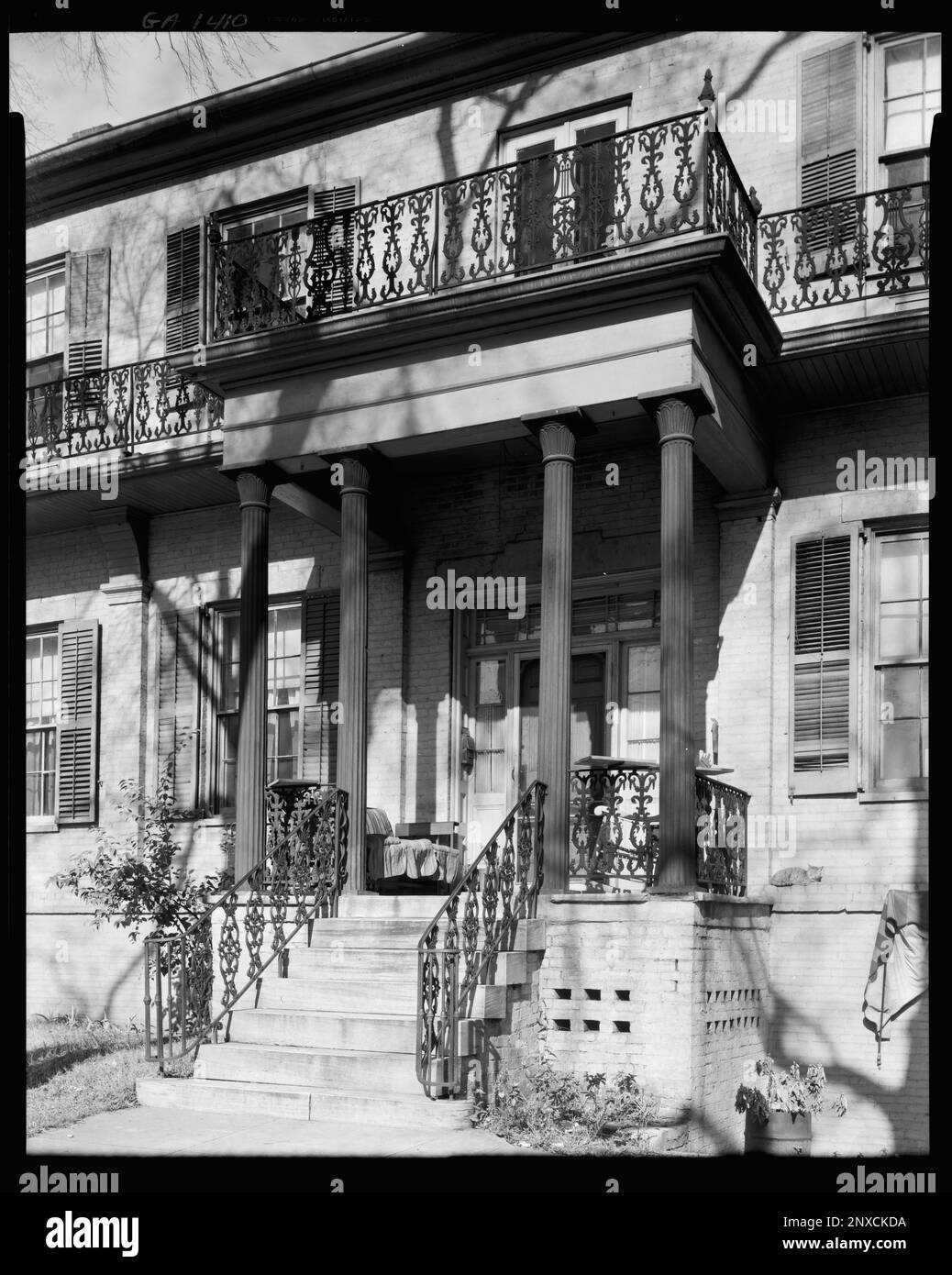 PoE House, Macon, contea di Bibb, Georgia. Carnegie Survey of the Architecture of the South. Stati Uniti, Georgia, Bibb County, Macon, balconi, Ferro, Case, colonne, Portici. Foto Stock