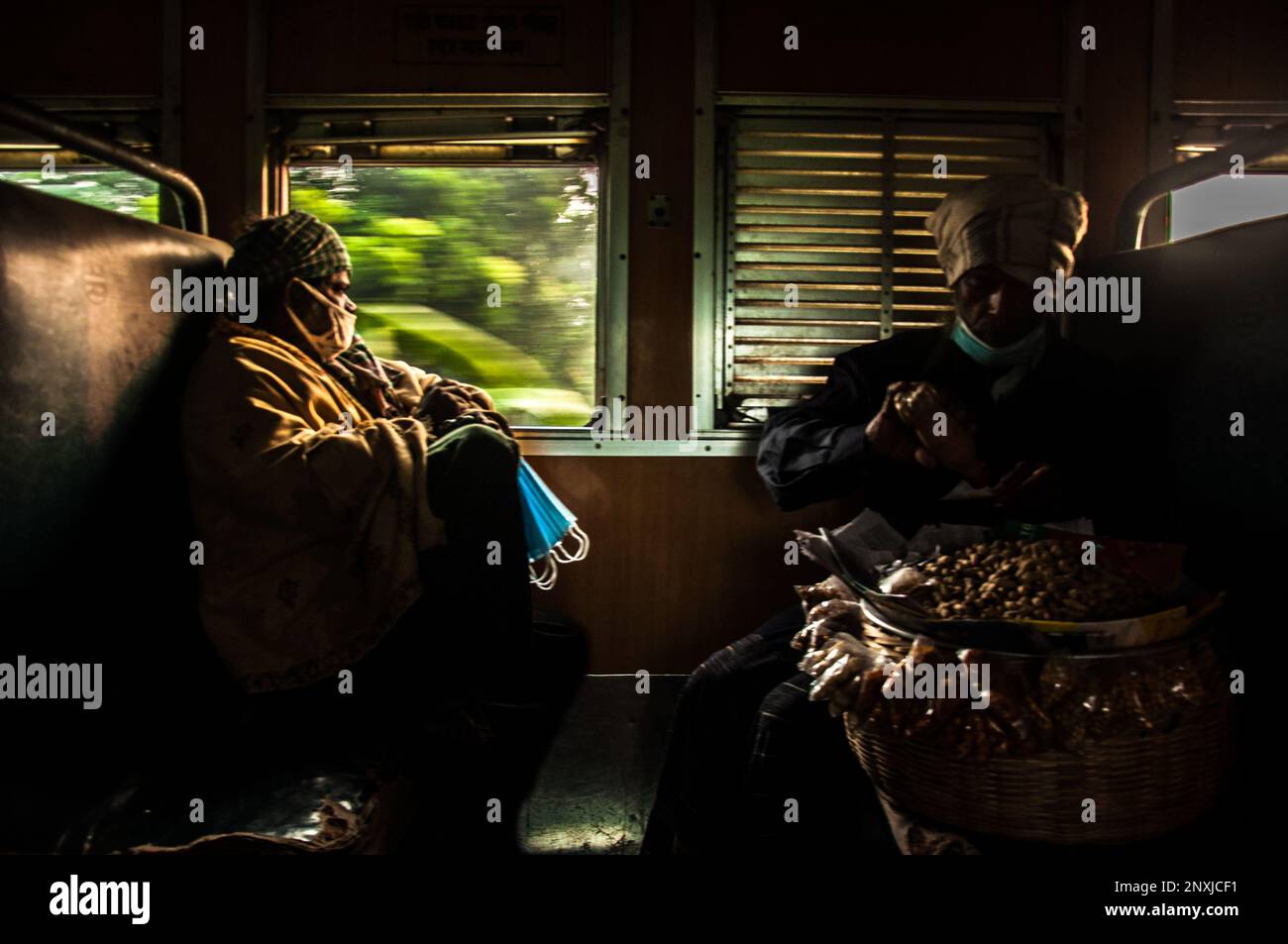 Un viaggio in treno in Bangladesh. Foto Stock