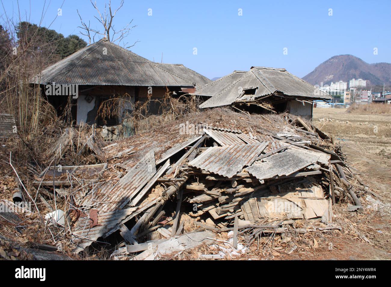 Antica fattoria tradizionale in campagna coreana Foto Stock