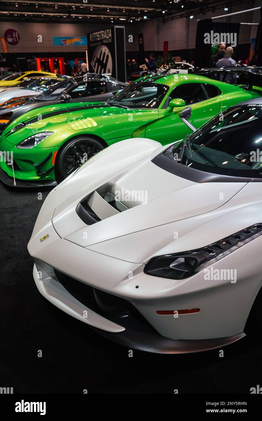 Sezione di auto di lusso e super car di un auto show Foto Stock