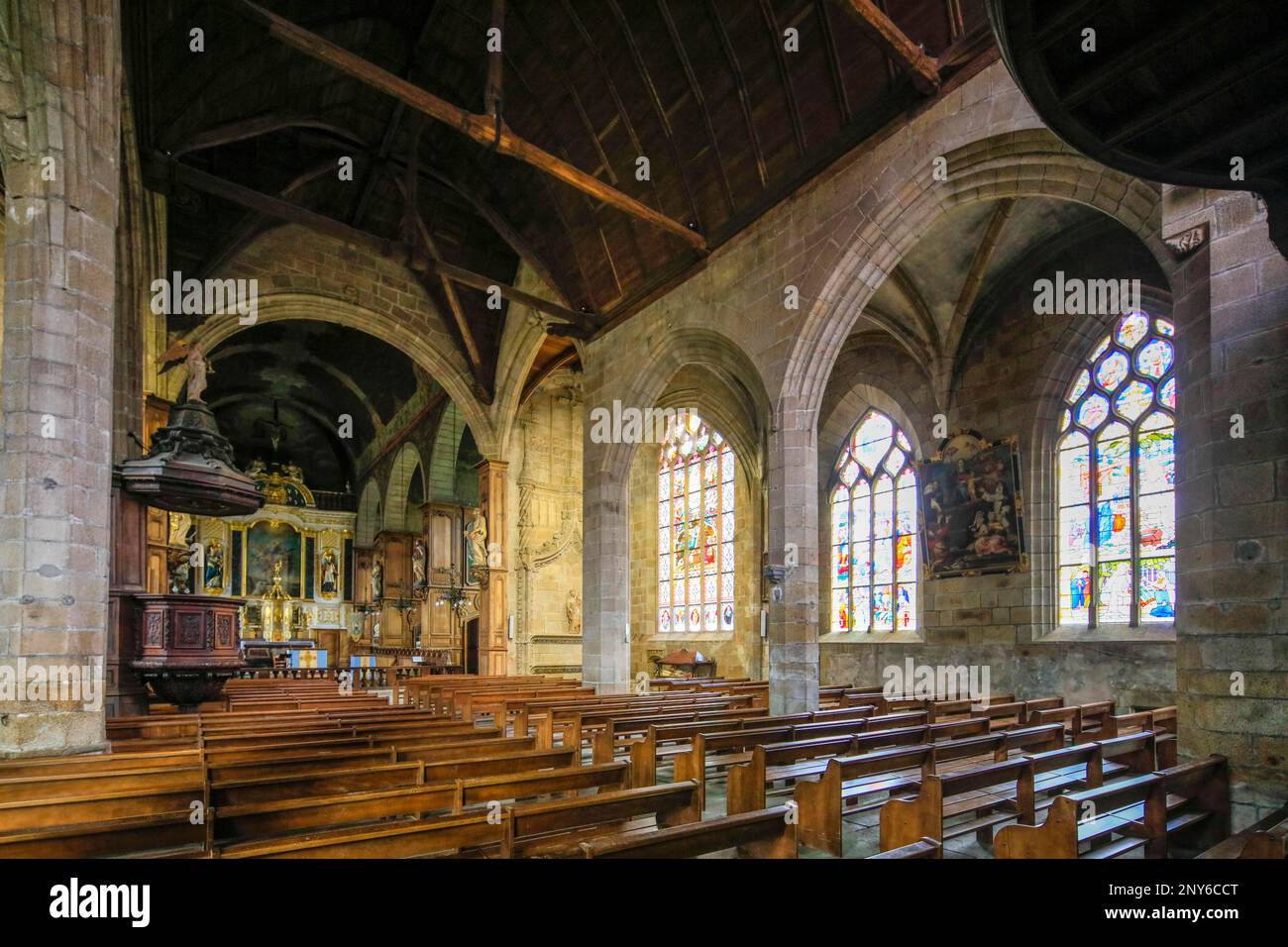 Interno Gotico Chiesa Eglise Saint-Sulpice, Fougeres, Dipartimento di Ille-et-Vilaine, Bretagna Breizh Regione, Francia Foto Stock