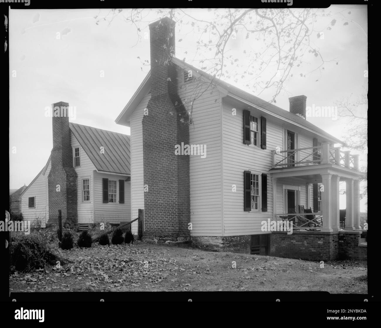 Riggory, Contea di Albemarle, Virginia. Carnegie Survey of the Architecture of the South. Stati Uniti Virginia Albemarle County, Chimneys, Clapboard siding, Houses. Foto Stock
