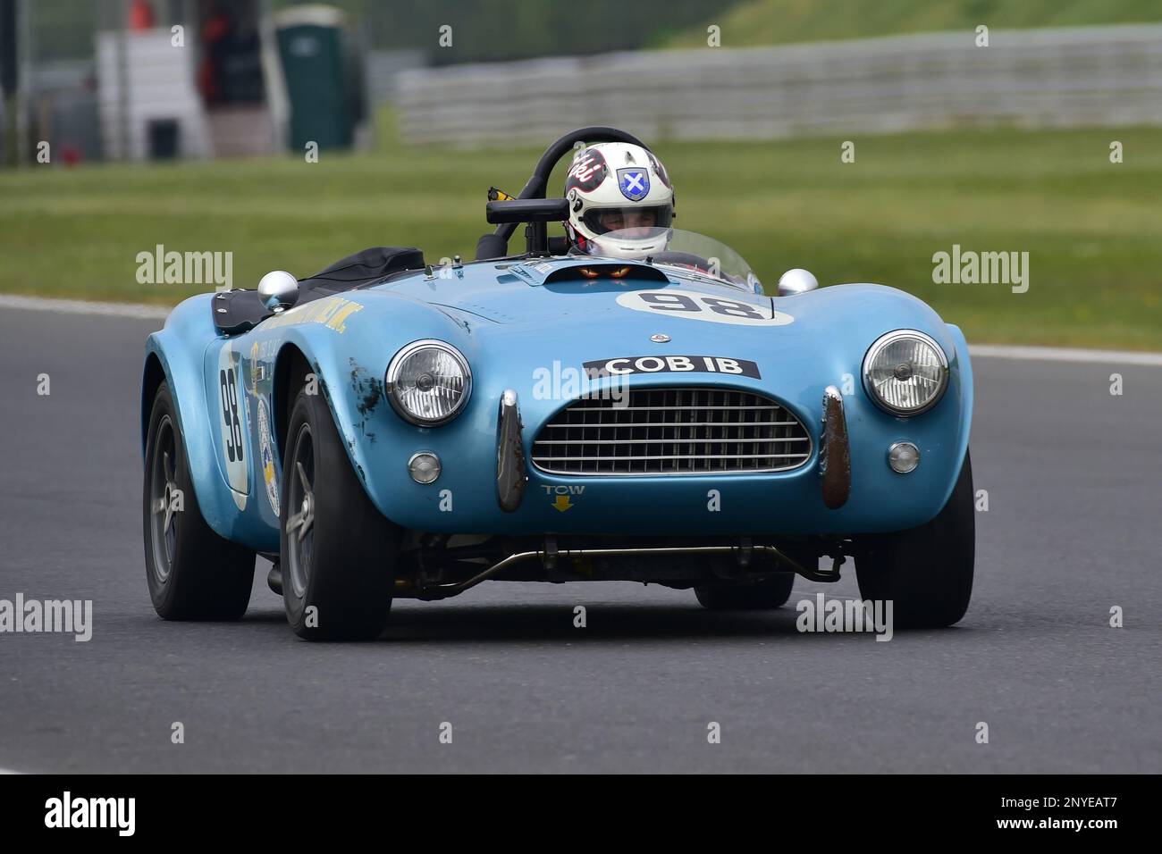 Kevin Kivlochan, AC Cobra, HSCC Historic Road Sports Championship, venti minuti di corse con produzione sportiva e GT auto che sono stati costruiti un Foto Stock