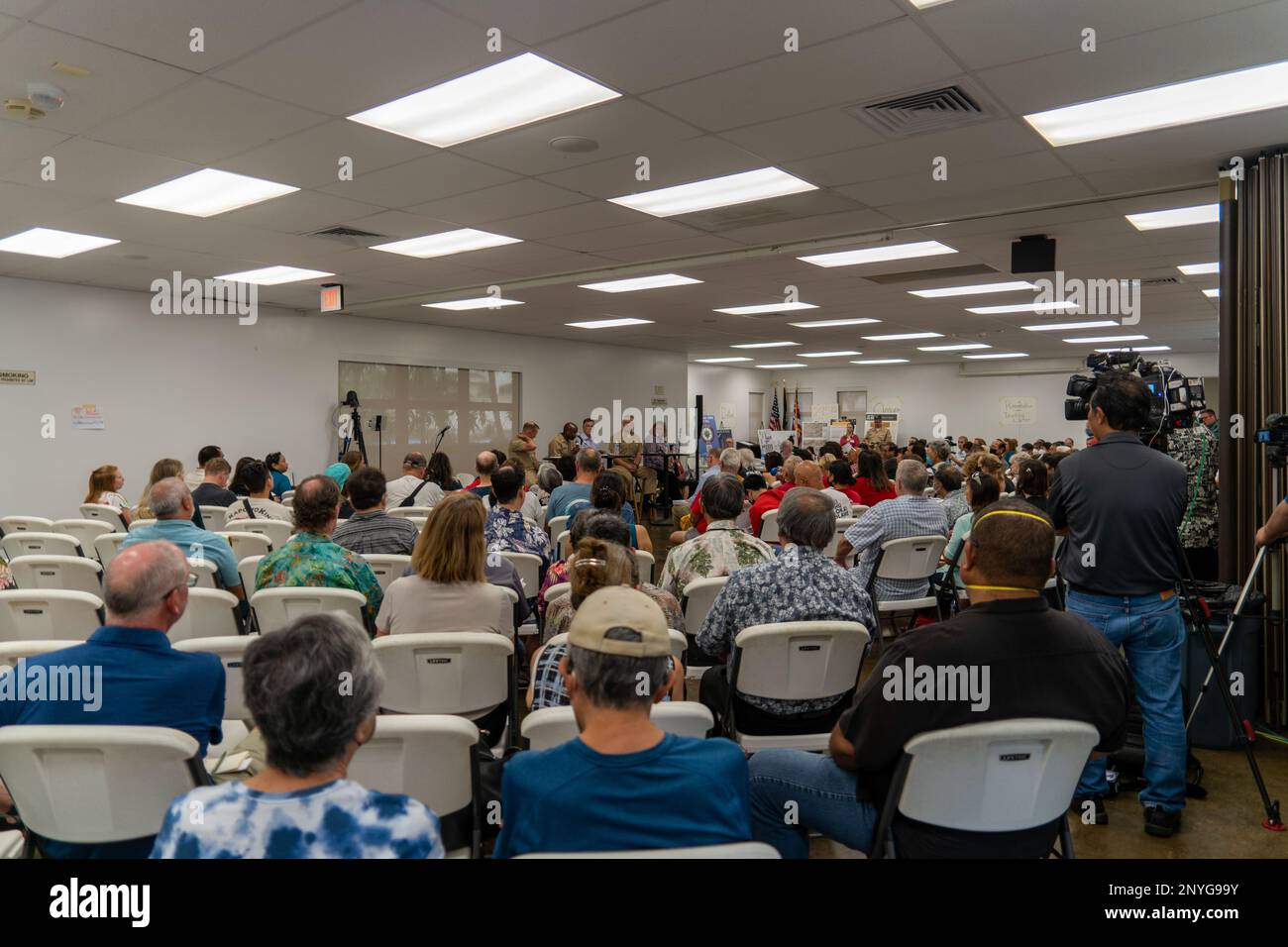 L'Agenzia per la protezione ambientale (EPA) ha ospitato un evento del municipio presso il Consiglio e Centro dei veterani di Oahu a Honolulu, Hawaii, 18 gennaio 2023, per facilitare le domande e le risposte sull'ordine di consenso dell'EPA per la Red Hill 2023. Foto Stock