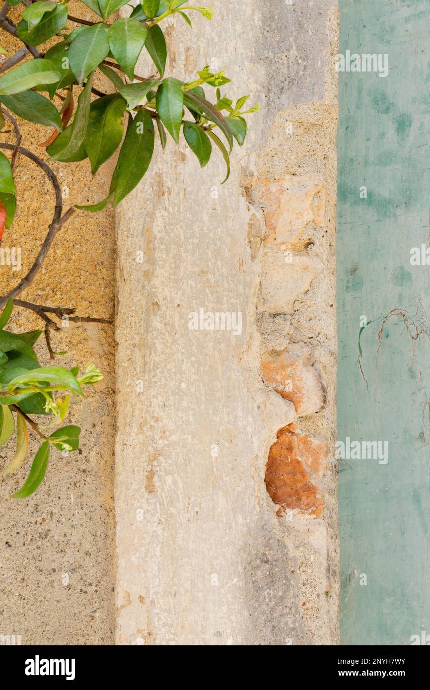 Angoli di pareti con colori sbiaditi in Toscana Foto Stock