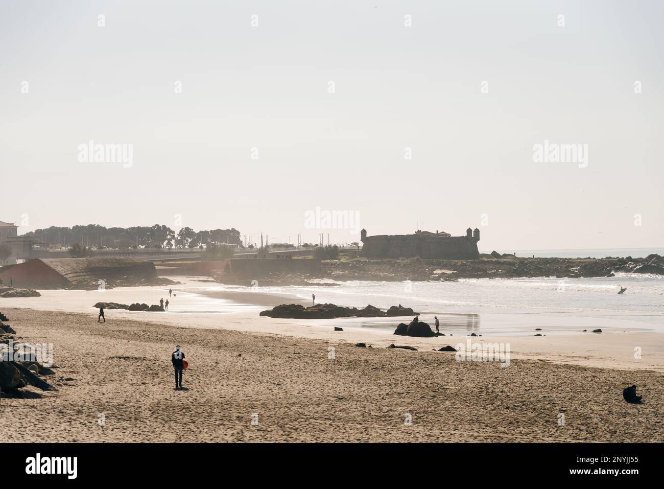 Praia do Carneiro, fiume Douro nella città di Porto, Portogallo. Foto di alta qualità Foto Stock