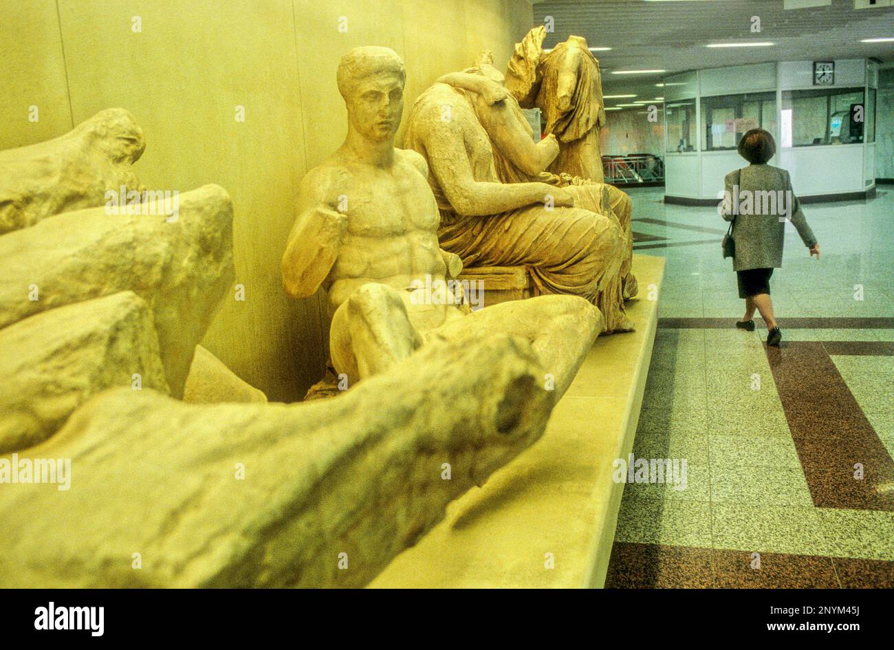 La metropolitana, stazione dell'Acropoli. Qui trovate il resto archeologico nel prolungamento della metropolitana nel 2004 sono esposti, Atene, Grecia, Eur Foto Stock