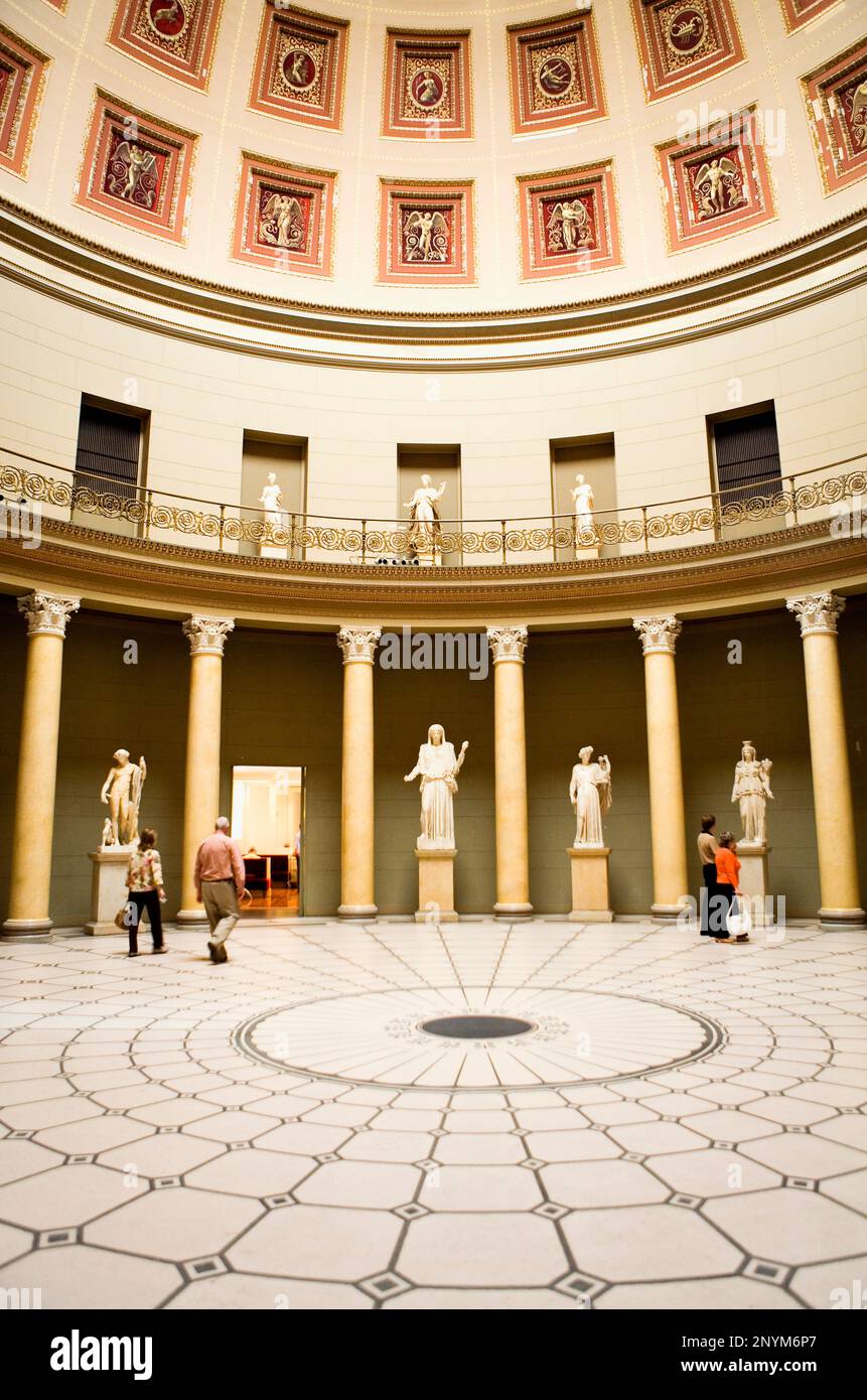 Il museo Island.Altes Museum. La lobby, ispirato al Pantheon di Roma.Berlino. Germania Foto Stock
