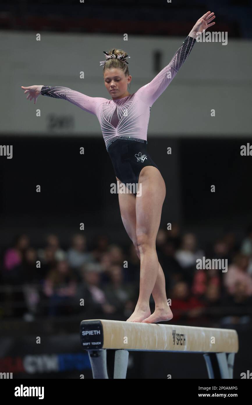 Louisville, Kentucky, Stati Uniti. 24th Feb, 2023. USA Gymnastics 2023 Nastia Liukin Cup, Louisville, KY - 24 febbraio 2023 - Avery Neff (Olympus) compete nella 2023 USAG Nastia Liukin Cup tenutasi a Louisville, KY. Foto di Wally nell/ZumaPress (Credit Image: © Wally nell/ZUMA Press Wire) SOLO PER USO EDITORIALE! Non per USO commerciale! Foto Stock