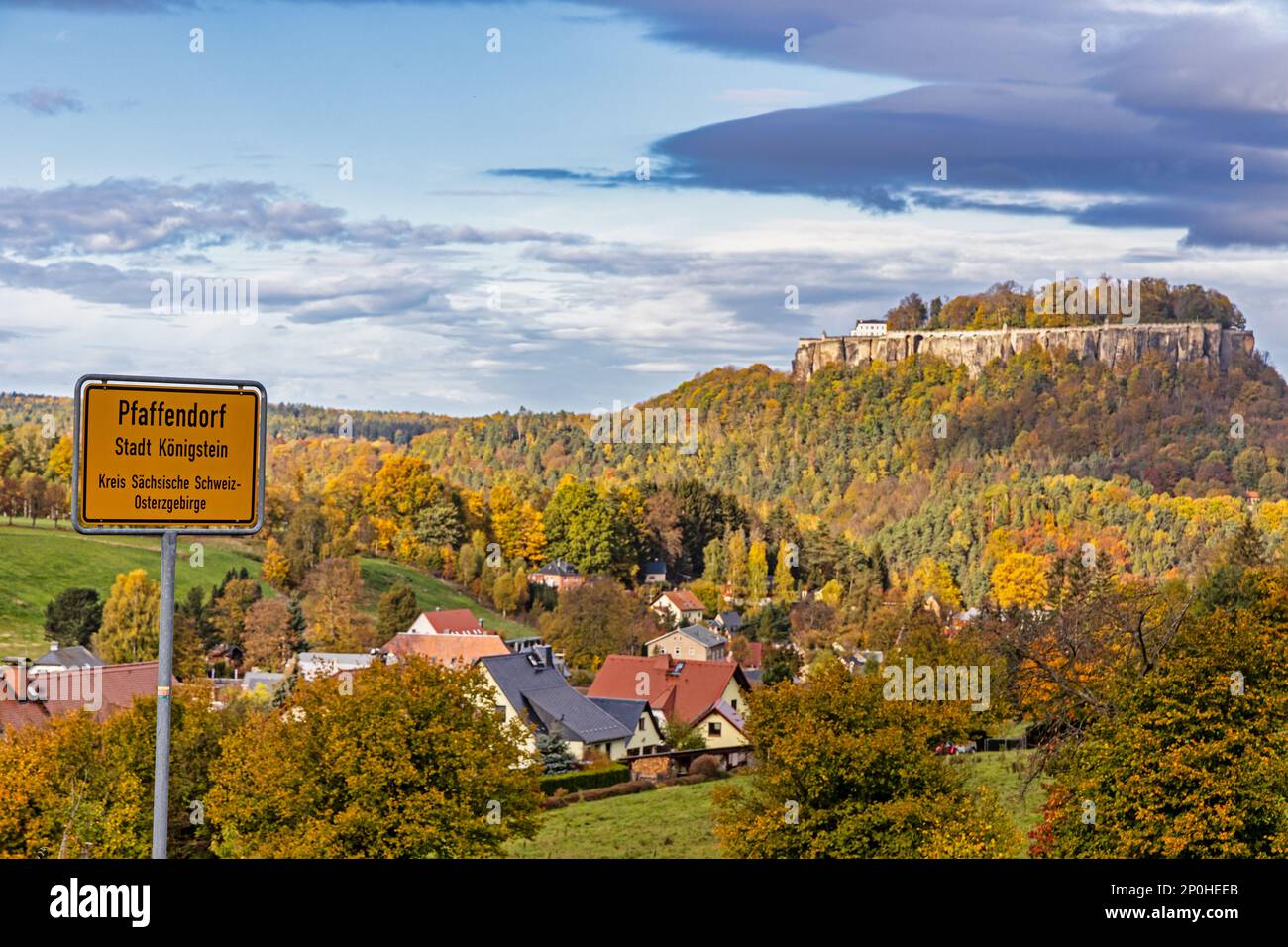 Elbsandsteingebirge im Herbst Sächsische Schweiz Foto Stock