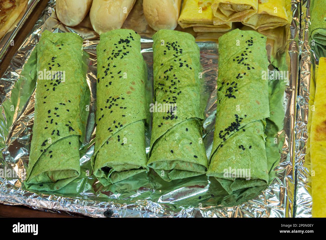 Gustosi panini burritos. Cibo di strada popolare Foto Stock