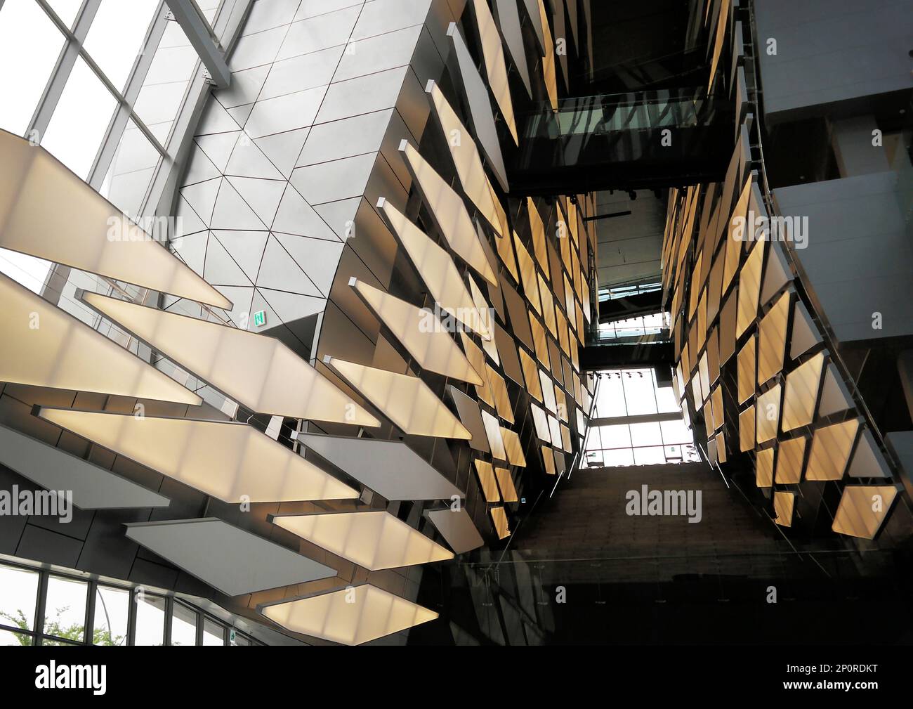 Seoul, Corea del Sud - Maggio 2019: Interno di Kolon una e unica TORRE progettata dagli Architetti Morphosis. Situato a Magok-dong, Gangseo-GU Foto Stock
