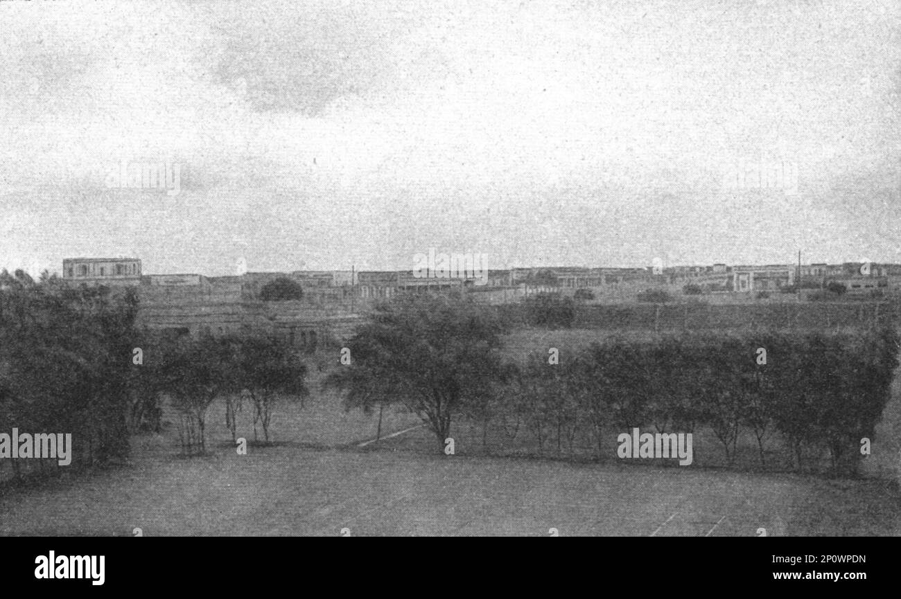 ''une tempete de sable s'avancant sur Khartoum; le Nord-Est Africain', 1914. Da "Grande Geographie Bong Illustree", 1914. Foto Stock